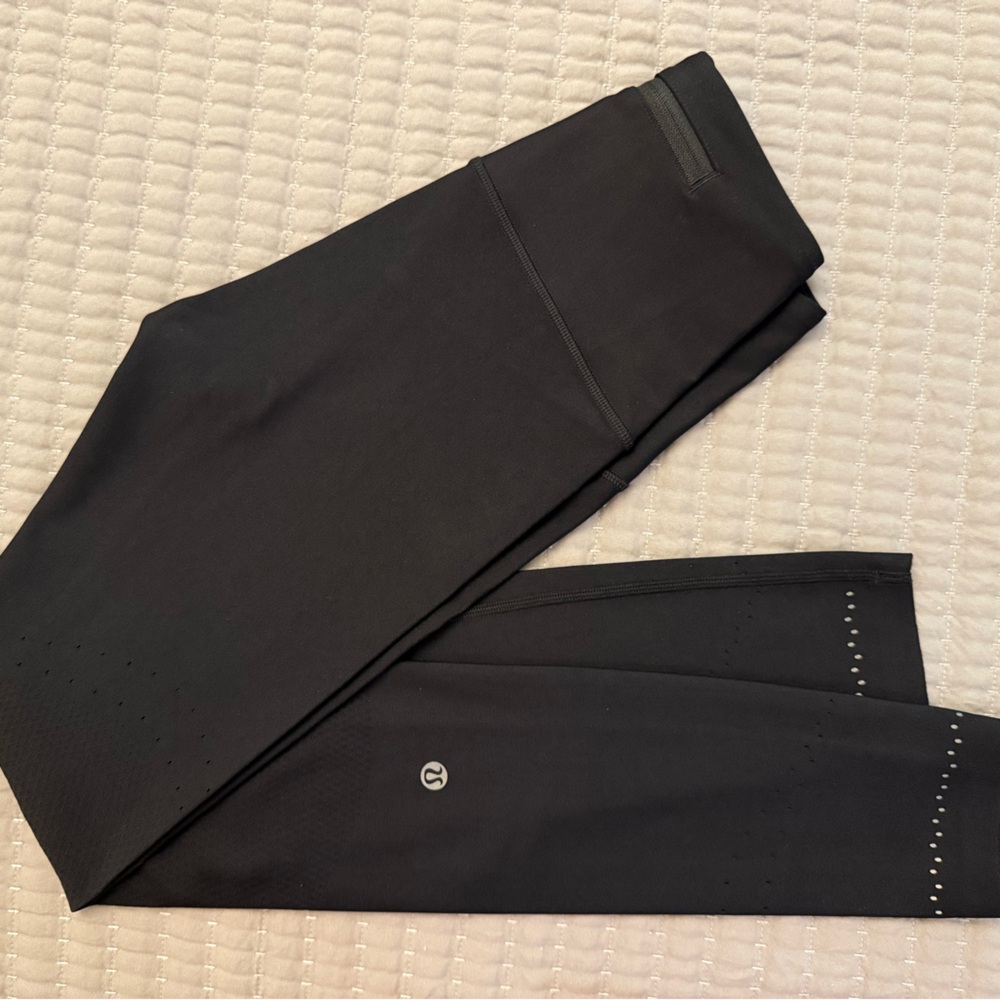 Lululemon Leggings 28” Size 4 Black